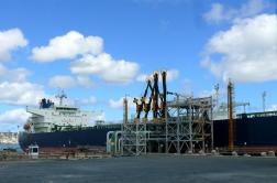 Tanker unloading crude at Hovensa. Tanker unloading crude at Hovensa.
